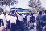 Pelajar UUM Menunggu Bas