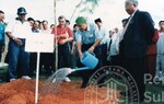 Program Penanaman Pokok di sekitar pintu masuk kampus UUM