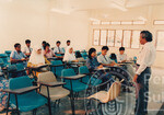 Pelajar Hadiri Kelas