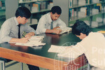 Suasana di Perpustakaan Kampus Darul Aman