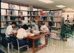 Suasana di Perpustakaan Kampus Darul Aman