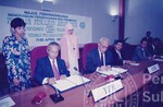 Majlis Penandatanganan Memorandum Persefahaman Bagi Penawaran Program Pengajian Jarak Jauh Antara UUM Dengan Yayasan Pelajaran Mara