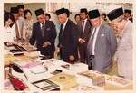 Sultan Abdul Halim Muadzam Shah bersama Naib Canselor, Awang Had Salleh